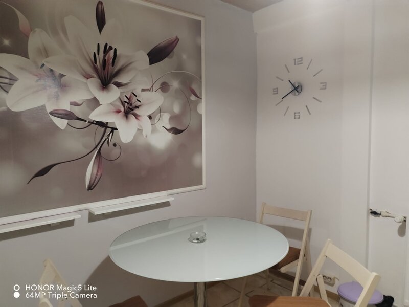 Militari, Apusului, la 1-2 min. de Casa Roz,